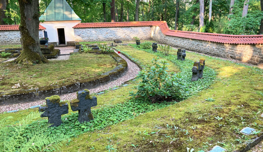 Soldatengräber auf dem Ehrenfeld des Waldfriedhof Bad homburg