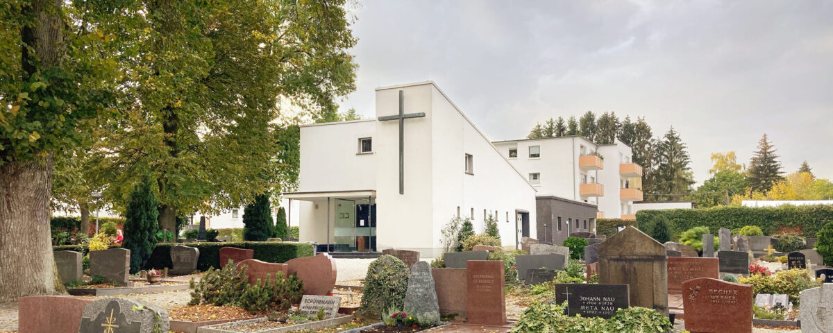 Trauerhalle auf dem Evangelischen Friedhof am Untertor in Bad Homburg